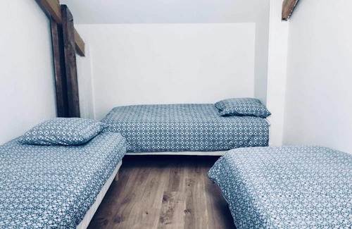 Vernou-la-Celle-sur-Seine Apartment | Vrbo Property
