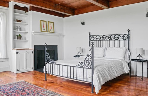 Kerhonkson House | Historic property with modern fixtures, alfresco dining, & views - dog-friendly