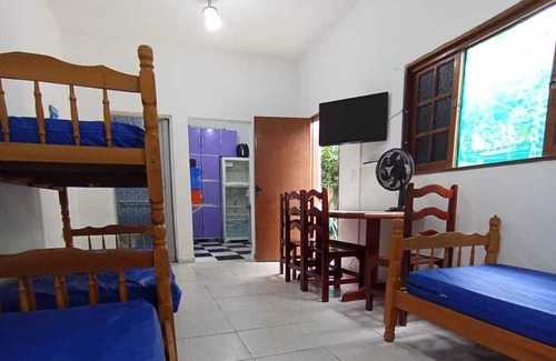 Balneario Mogiano Ski Chalet | Chalé / Kitnet em Praia de Boracéia - 100 Metros do Mar! Para até 4 Pessoas