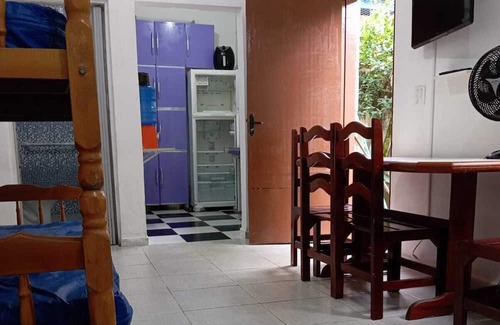 Balneario Mogiano Ski Chalet | Chalé / Kitnet em Praia de Boracéia - 100 Metros do Mar! Para até 4 Pessoas