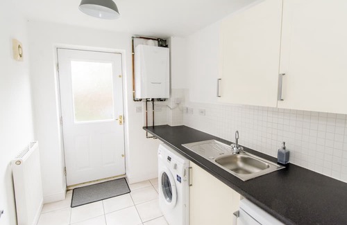 Market Harborough House | Charming 3- Bedroom Terrace House w/Netflix