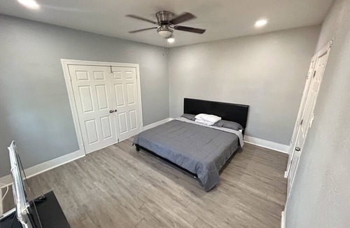 Harlandale House | Duplex near downtown San Antonio