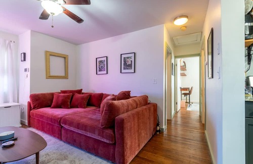 Mechanicsville Condo | Cozy 2 Bedroom Condo Downtown Atlanta 5 mins from Mercedes Benz & State Farm