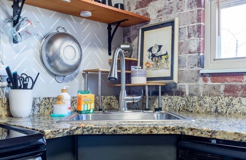 Mechanicsville Condo | Cozy 2 Bedroom Condo Downtown Atlanta 5 mins from Mercedes Benz & State Farm