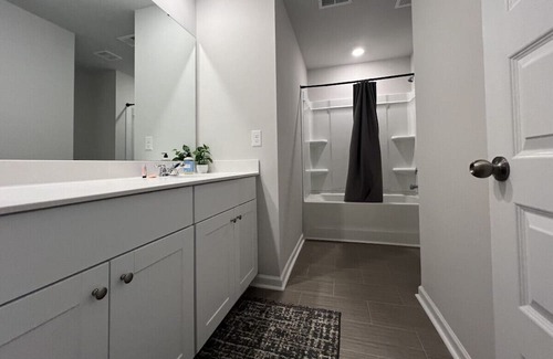 Forestbrook House | Massive New Construction Home w/ King Beds & More!