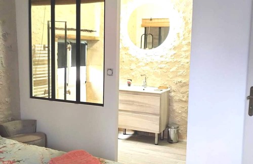 Frontenac House | Homerez - Spacious house for 6 ppl. with terrace at Frontenac
