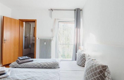 Oberhausen House | Sterkrade 2 Comfortable holiday residence