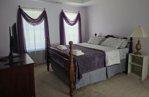 Evans House | Spacious quiet house in Augusta