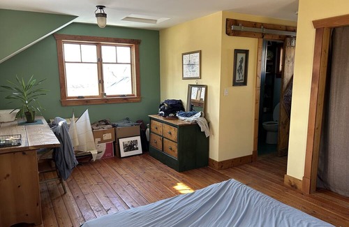 Bozeman Cabin | Jack Bean Homestead cabin 1 mile east of Bozeman.