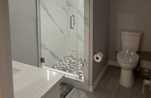 Brownsville House | Luxury Townhome