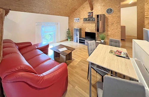 Warnitz Apartment | On the outskirts of Melzow, just a few steps from the forest with extensive, beautiful hiking trails