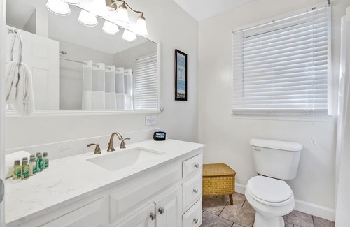 Myrtle Grove House | Golden Retreat 3Br/2Bath near Carolina Beach and parks!