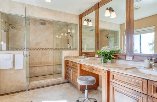 Temecula House | Hacienda Mimar by AvantStay | Pool, Hot Tub, Views | 15 Min to Temecula