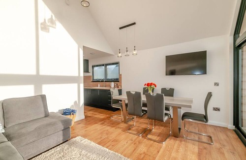 Guisborough Cabin | 2 bedroom accommodation in Guisborough