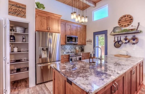 Civano House | Renewal Retreat in quaint neighborhood where comfort, style & recreation meet.