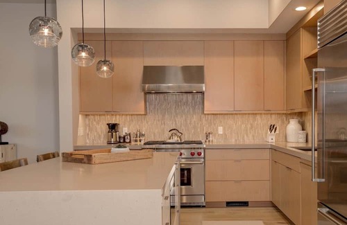 Saddle Ridge House | NEW! 83D Lodgeside (3-Bedroom Townhouse) with Mountain view by Moonlight Basin Lodging