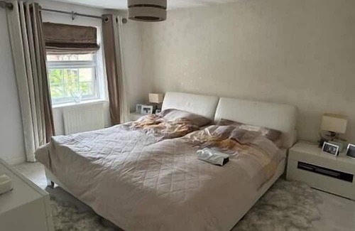 Billingham House | luxury 4 bed entire house