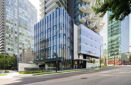 Coal Harbour Apartment | Luxury New Condo in downtown close to all amenities