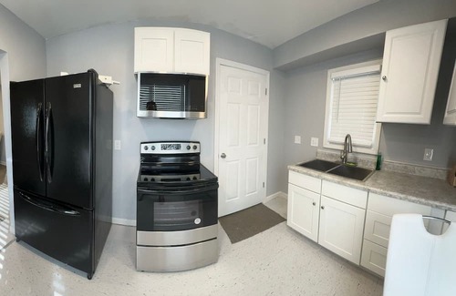 Akron House | Your Exquisite Luxury Haven