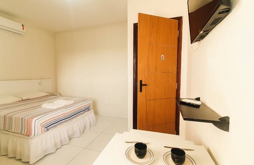 Arembepe Apartment | Suite com Cozinha Compacta