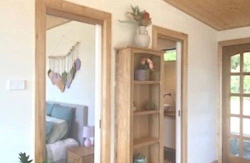 Primrose Sands Cabin | Evergreen Cabin Entire cabin in Primrose Sands, Australia