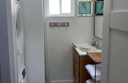 Benicia House | Cozy Benicia Cottage Downtown Benicia