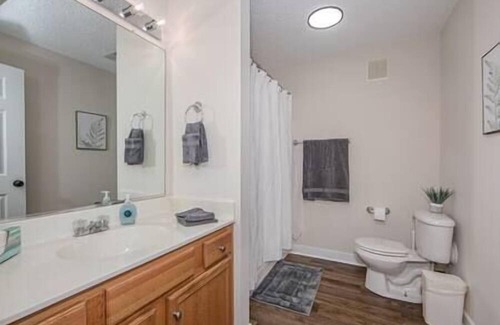 Farmville Apartment | Woodland Farmville Retreat