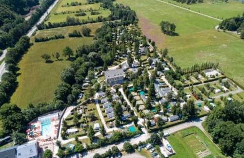 Le Bourg-d'Oisans House | Camping 4 étoiles - Parc aquatique - eeeaih