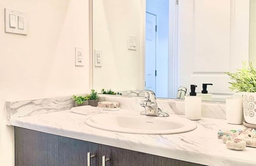Wasaga Beach House | 2BED 2BATH NEW TOWN HOME