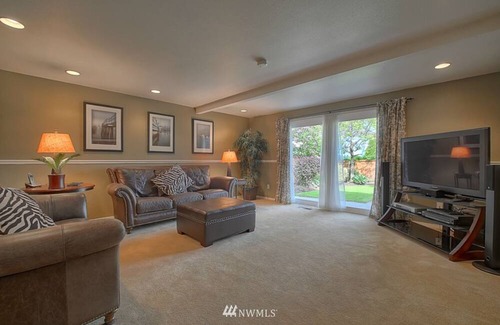 Kingsgate House | Fantastic 4 Bedrooms - Bonus Room - Pool Table - Family & Pet Friendly