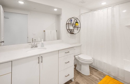 Clearfield Apartment | Beautiful, cozy, 2 bedroom 5 floor apartment.