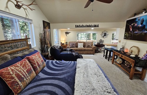 Brinnon Cottage | ZEN River Retreat & Spa Sanctuary w/Hot Tub, Sauna, Massage Chair & cabins