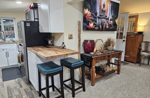Brinnon Cottage | ZEN River Retreat & Spa Sanctuary w/Hot Tub, Sauna, Massage Chair & cabins