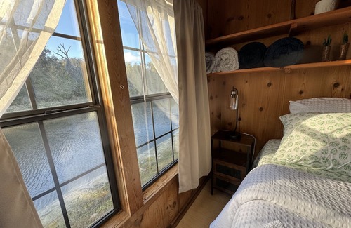 Bushnell Cottage | Lake Cottage