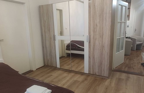 Podoli Apartment | Apartman Executive - Pankrac 90m2
