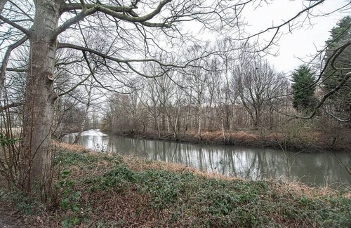 Doncaster House | A Stylish 2 Bed Riverside Home Doncaster