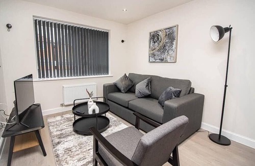 Doncaster House | A Stylish 2 Bed Riverside Home Doncaster