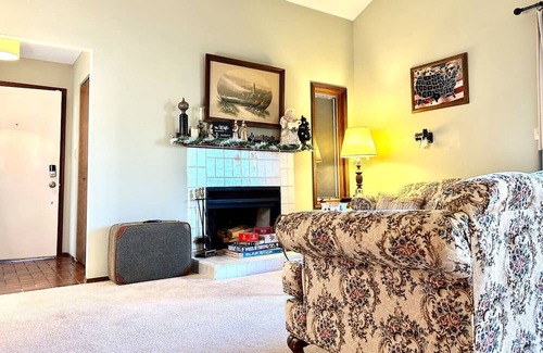 Savoy House | The Lincoln-Altgeld Legacy Home