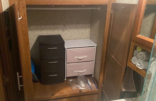 Mercer House | Country getaway within 8 miles of more hunting and fishing than your 💕’s desire