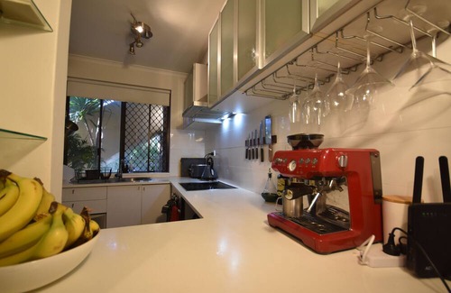 Leederville Apartment | Entire two-bedroom villa in vibrant Leederville