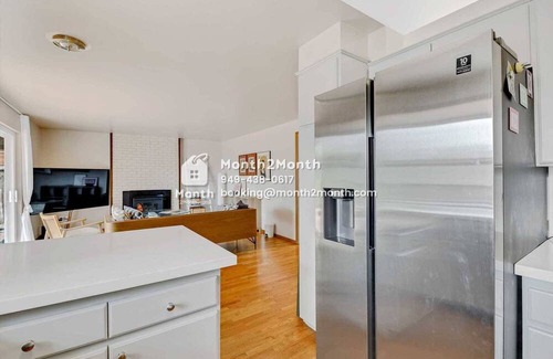 Kingsgate House | Contemporary Living on 117th Avenue #41850