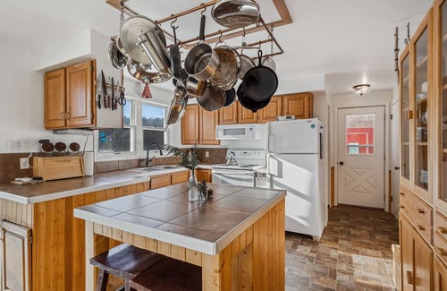 Rexton Cottage | Secluded Retreat on the Richibucto River