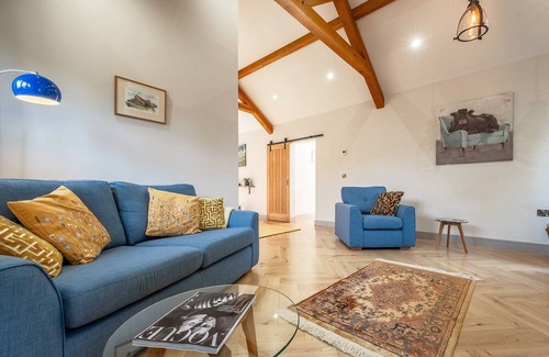 Ipswich Cottage | 1 bedroom accommodation in Henley, near Ipswich