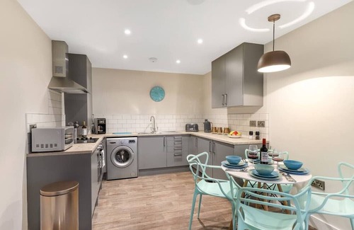 Andover Apartment | Beautiful Executive Apartment 4