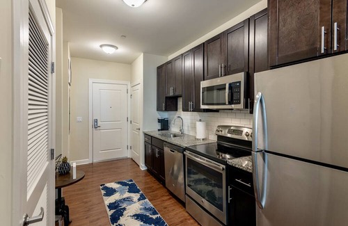 Patchogue Apartment | Luxury rental in downtown Patchogue central to lounges, bars, restaurants, banks
