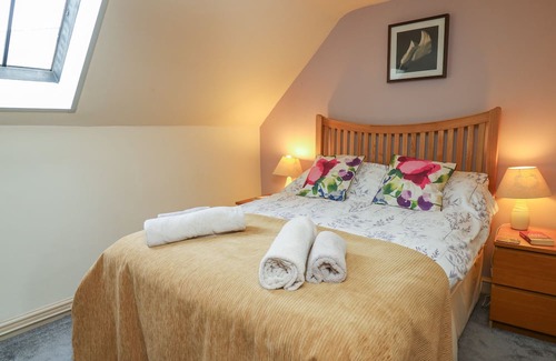 Llangranog Cottage | PENALLY, family friendly, with open fire in Llangrannog