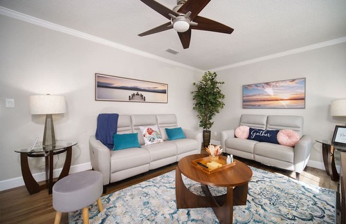 Orange Park House | Charm &Cozy Home Pool Heated