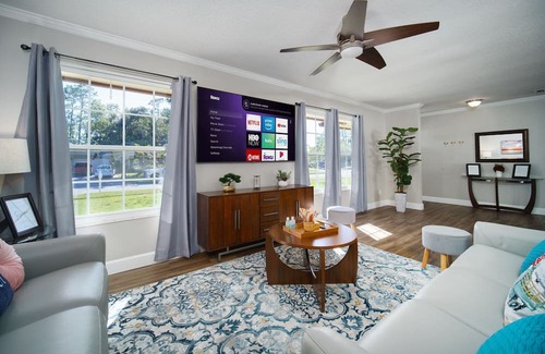 Orange Park House | Charm &Cozy Home Pool Heated