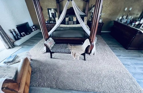 Sunrise Manor House | Our Home, Your Getaway!