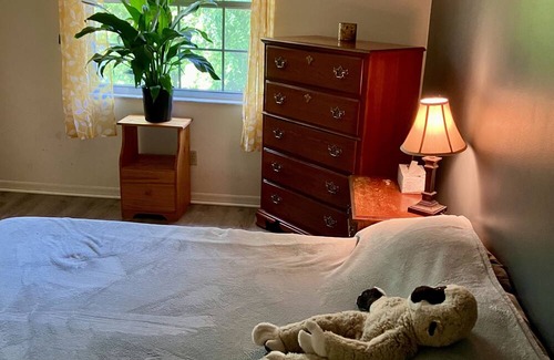 Titusville Condo | Cozy and Pet Friendly!